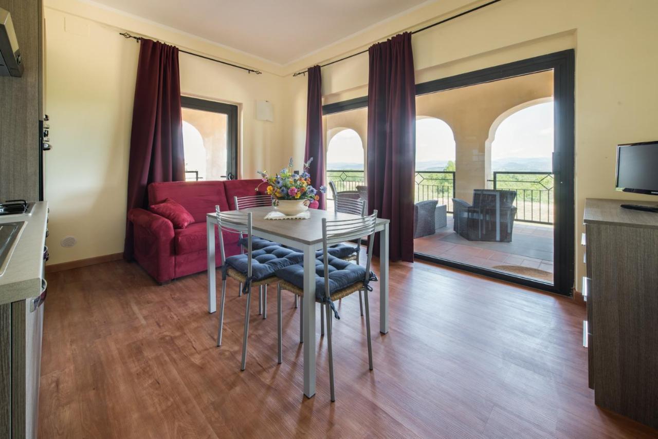 Апартаменты Residenze Pianetti Манчиано Экстерьер фото