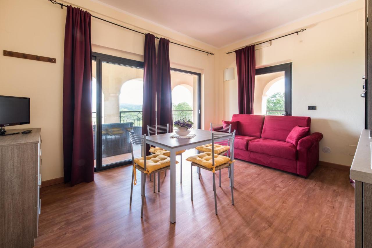 Апартаменты Residenze Pianetti Манчиано Экстерьер фото